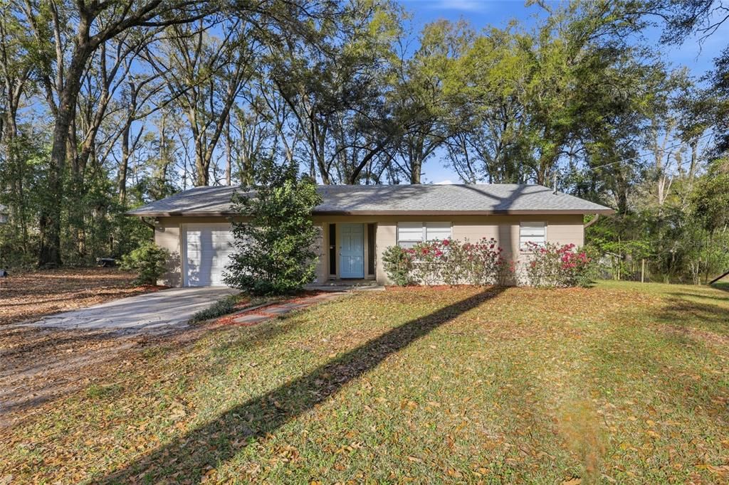 Activo con contrato: $249,000 (3 camas, 1 baños, 1106 Pies cuadrados)