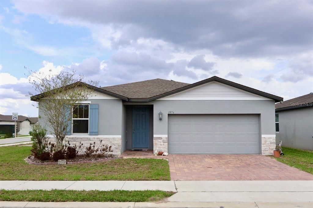 For Sale: $199,900 (4 beds, 2 baths, 1849 Square Feet)