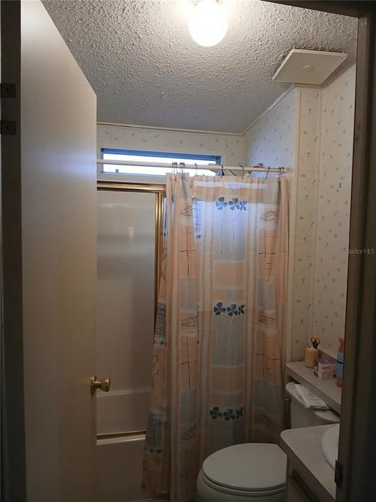 Под контрактом: $164,900 (2 спален, 2 ванн, 960 Квадратных фут)