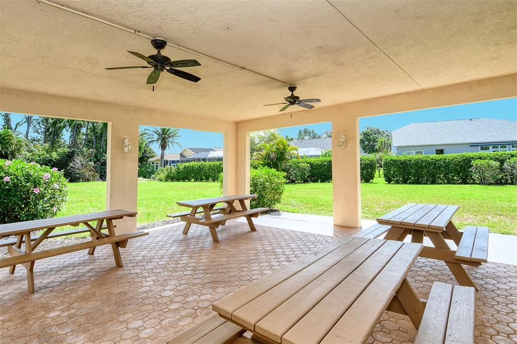 For Rent: $2,100 (2 beds, 2 baths, 2052 Square Feet)