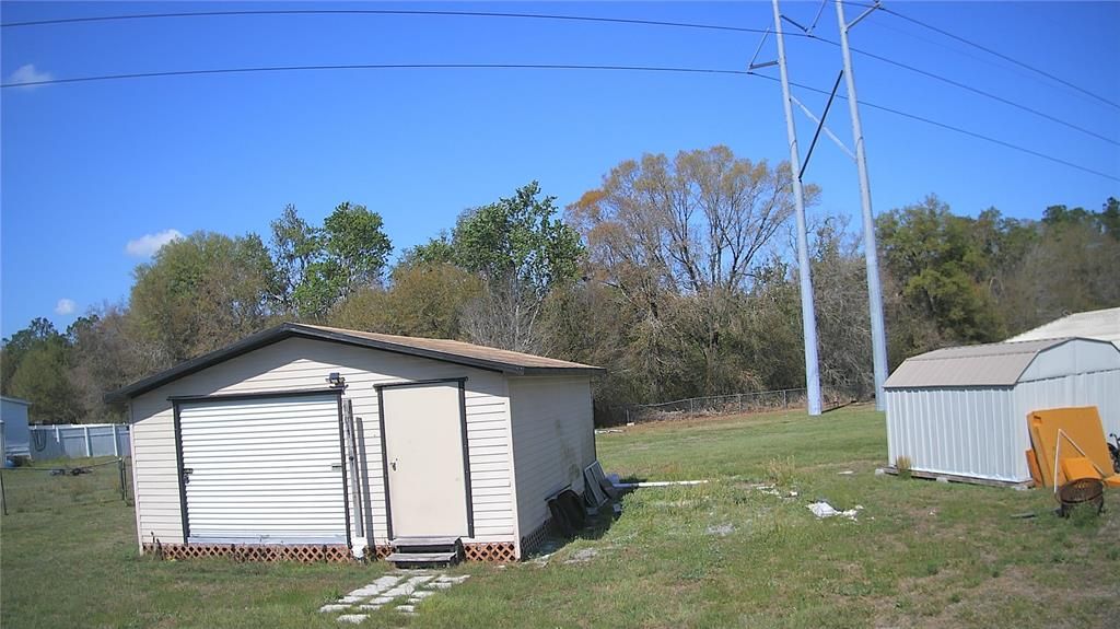 For Sale: $269,000 (3 beds, 2 baths, 1456 Square Feet)