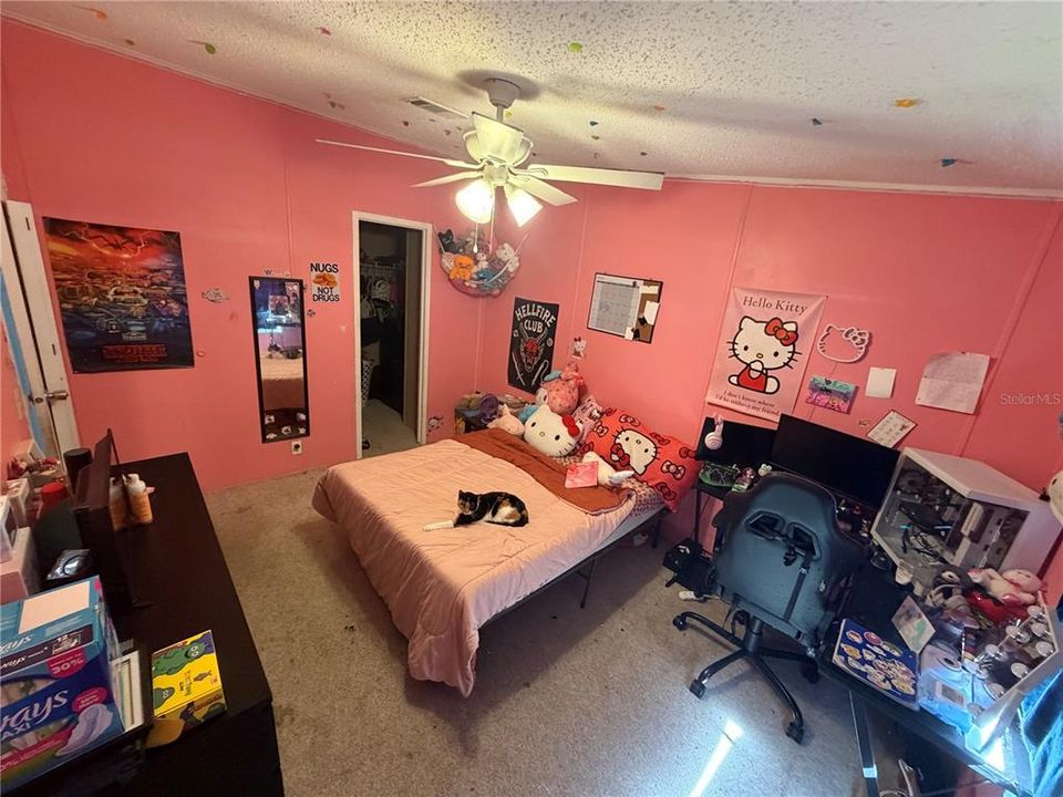 For Sale: $269,000 (3 beds, 2 baths, 1456 Square Feet)