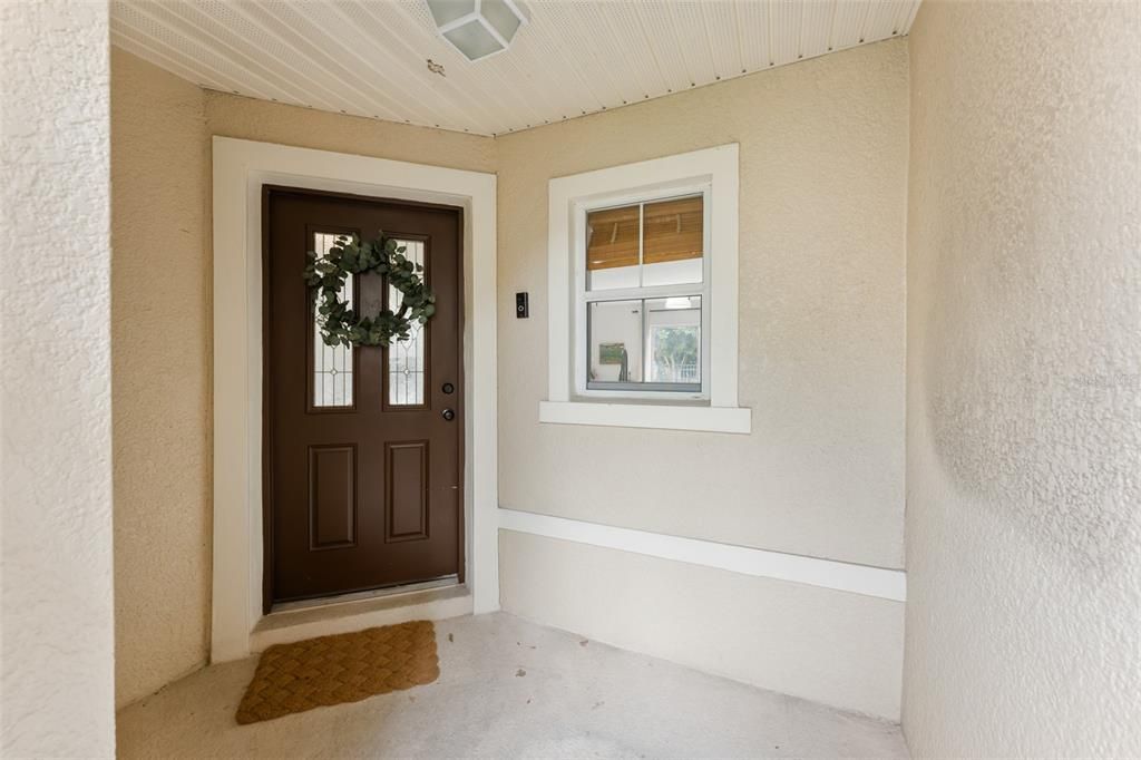 Activo con contrato: $359,900 (3 camas, 2 baños, 1590 Pies cuadrados)