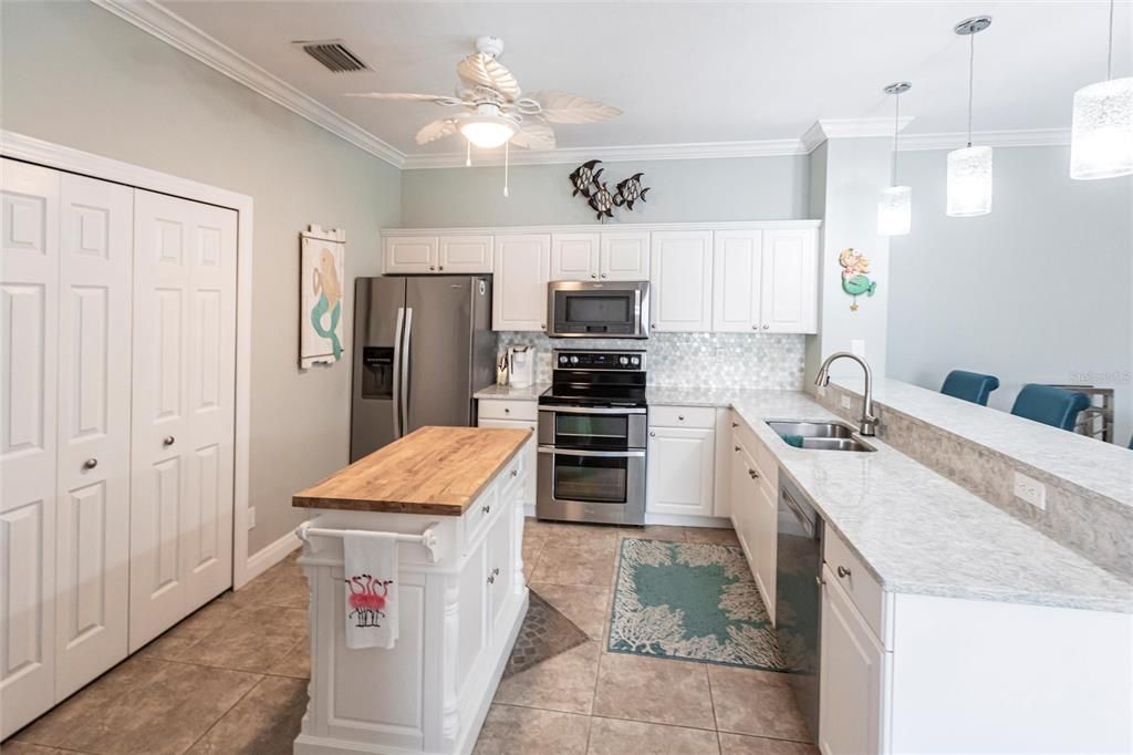 На продажу: $320,000 (3 спален, 2 ванн, 1517 Квадратных фут)