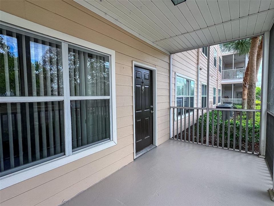 Active With Contract: $169,900 (2 beds, 2 baths, 1048 Square Feet)