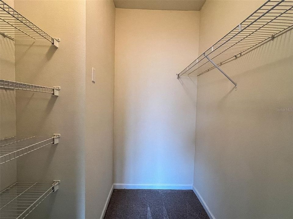 Active With Contract: $169,900 (2 beds, 2 baths, 1048 Square Feet)