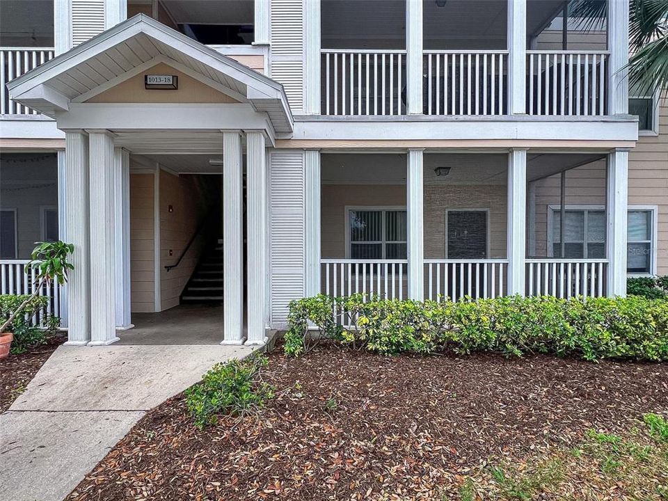 Active With Contract: $169,900 (2 beds, 2 baths, 1048 Square Feet)