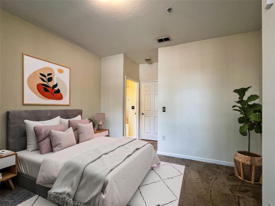 Active With Contract: $169,900 (2 beds, 2 baths, 1048 Square Feet)
