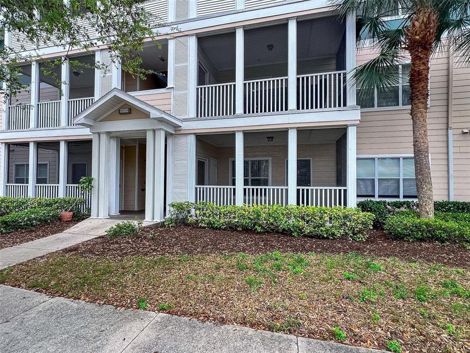 Active With Contract: $169,900 (2 beds, 2 baths, 1048 Square Feet)