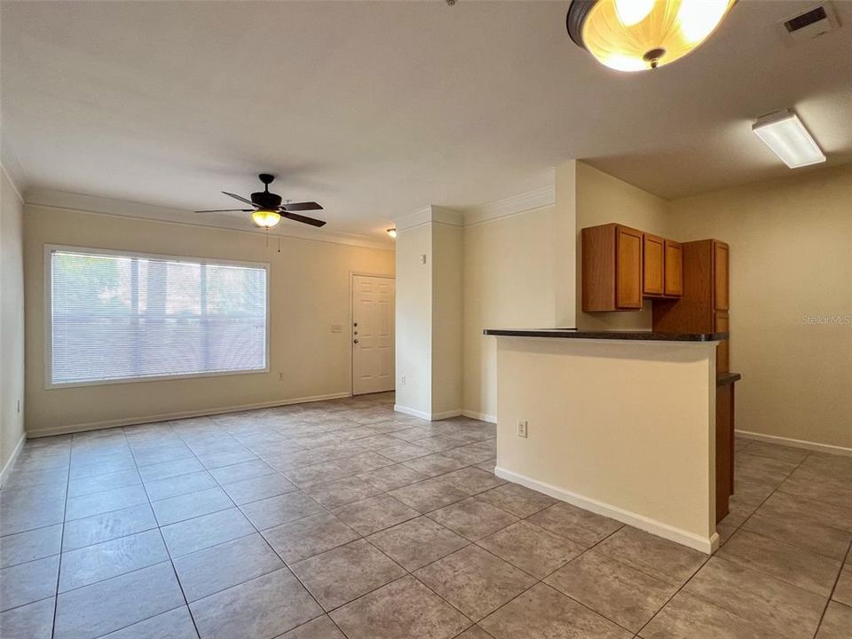 Active With Contract: $169,900 (2 beds, 2 baths, 1048 Square Feet)