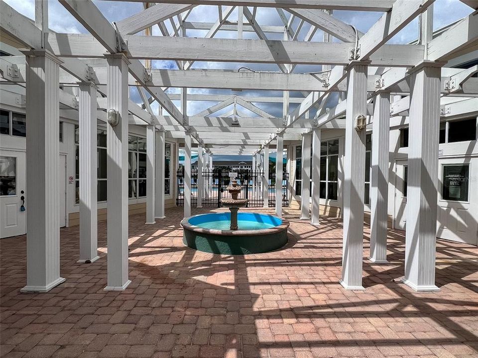 Active With Contract: $169,900 (2 beds, 2 baths, 1048 Square Feet)