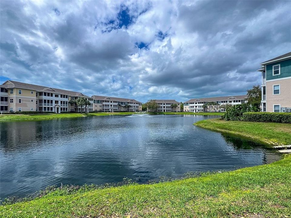 Active With Contract: $169,900 (2 beds, 2 baths, 1048 Square Feet)