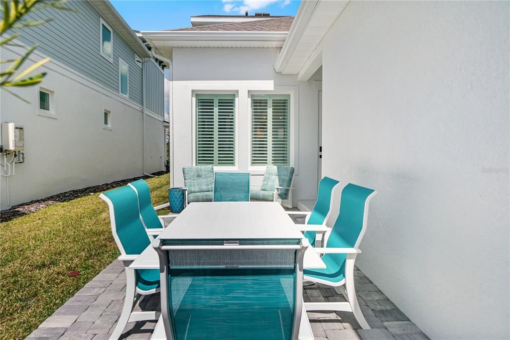 Activo con contrato: $679,000 (3 camas, 2 baños, 2218 Pies cuadrados)