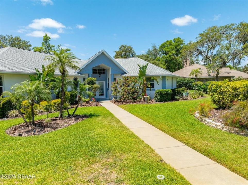 En Venta: $795,000 (3 camas, 2 baños, 3041 Pies cuadrados)