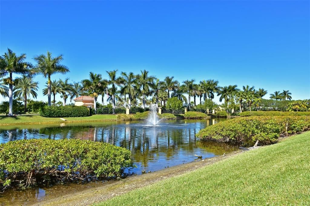 For Sale: $449,900 (2 beds, 2 baths, 1758 Square Feet)
