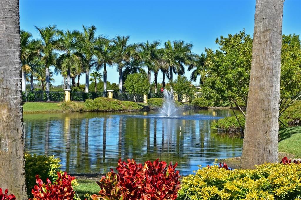 For Sale: $449,900 (2 beds, 2 baths, 1758 Square Feet)