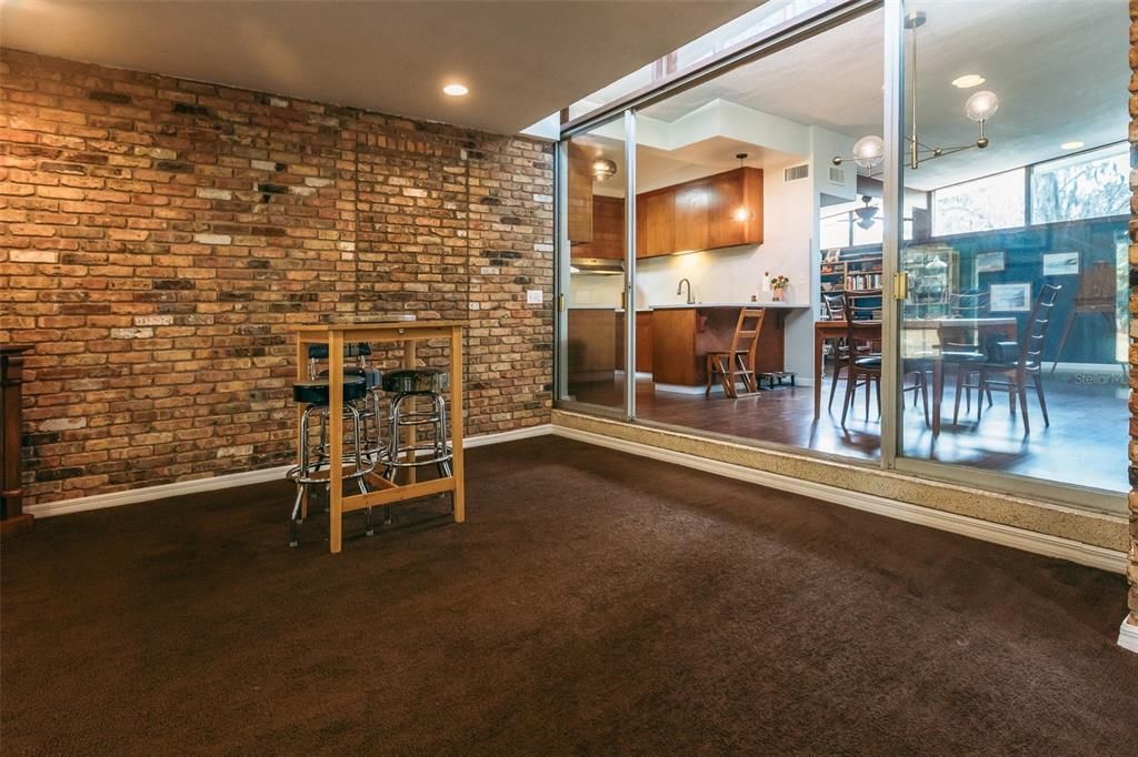 En Venta: $389,900 (3 camas, 2 baños, 2109 Pies cuadrados)