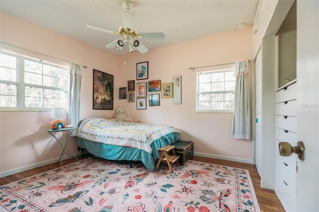 En Venta: $389,900 (3 camas, 2 baños, 2109 Pies cuadrados)