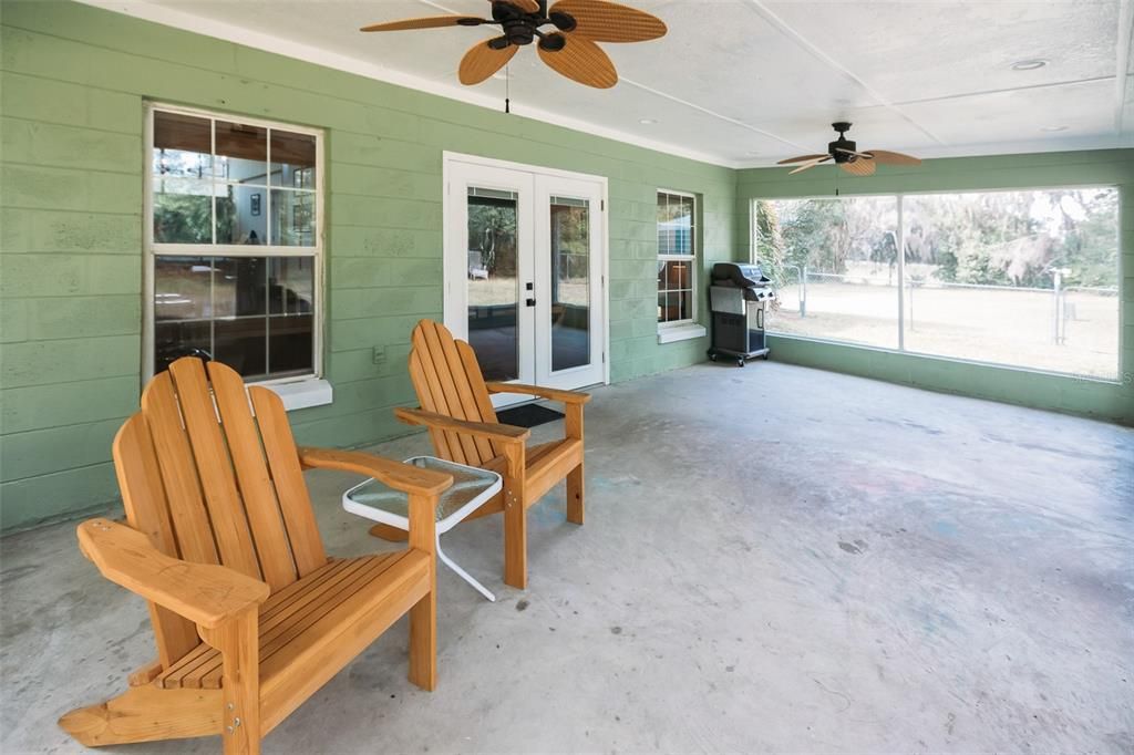 En Venta: $389,900 (3 camas, 2 baños, 2109 Pies cuadrados)