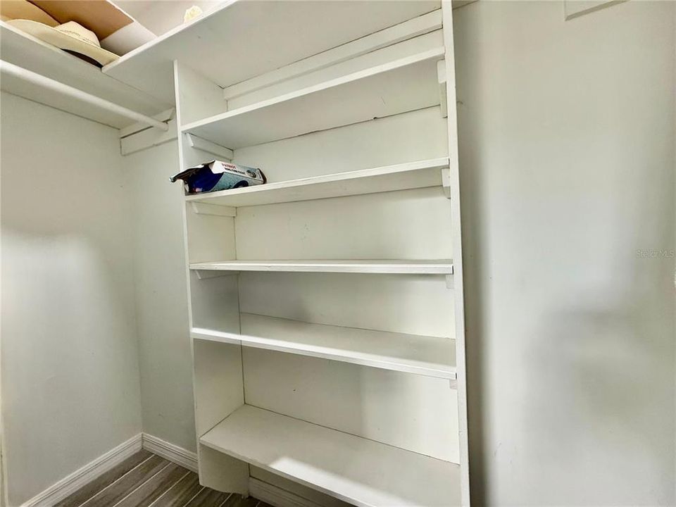 For Sale: $245,000 (3 beds, 2 baths, 1200 Square Feet)