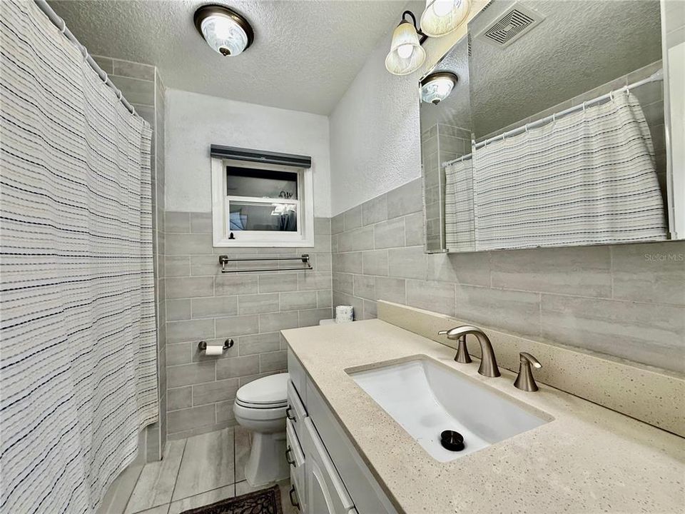 For Sale: $245,000 (3 beds, 2 baths, 1200 Square Feet)