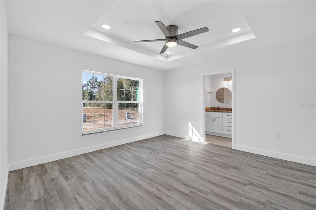 Activo con contrato: $290,000 (3 camas, 2 baños, 1534 Pies cuadrados)