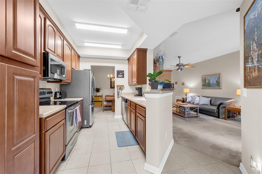 For Sale: $264,900 (3 beds, 2 baths, 1408 Square Feet)