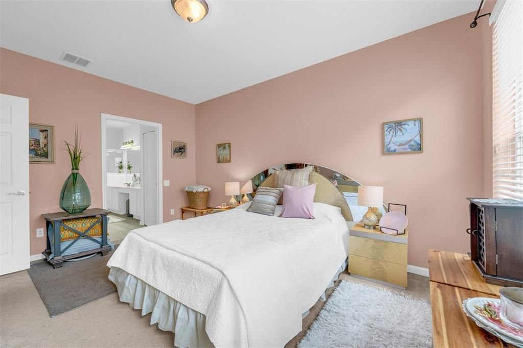 For Sale: $264,900 (3 beds, 2 baths, 1408 Square Feet)