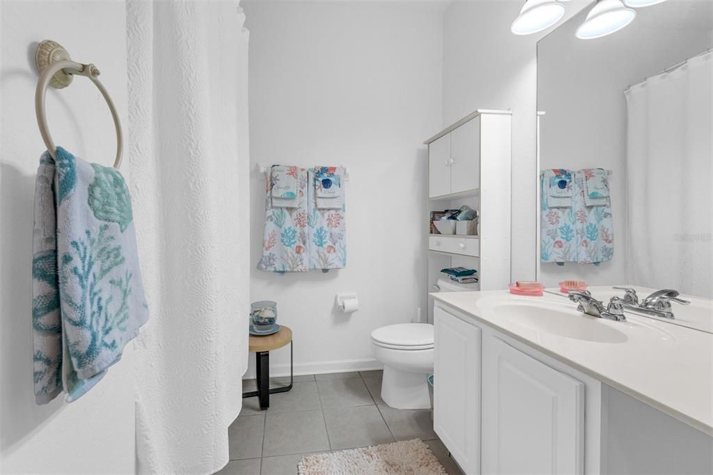 For Sale: $264,900 (3 beds, 2 baths, 1408 Square Feet)