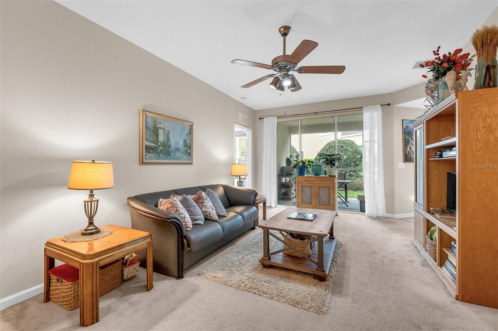 For Sale: $264,900 (3 beds, 2 baths, 1408 Square Feet)