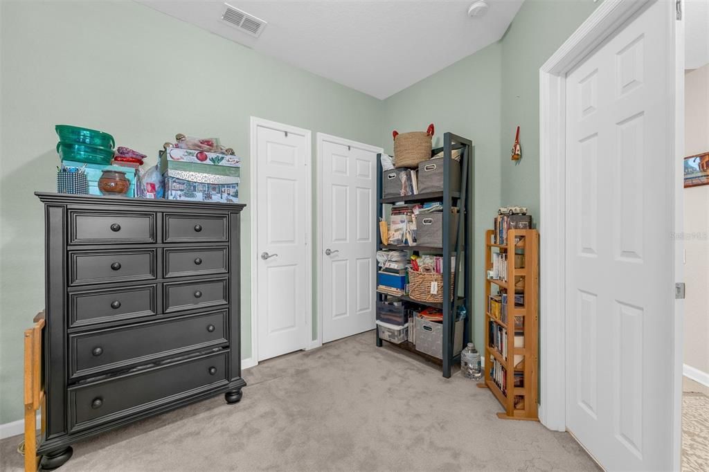 For Sale: $264,900 (3 beds, 2 baths, 1408 Square Feet)