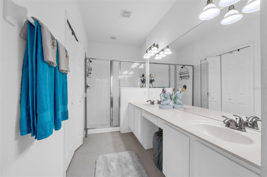 For Sale: $264,900 (3 beds, 2 baths, 1408 Square Feet)