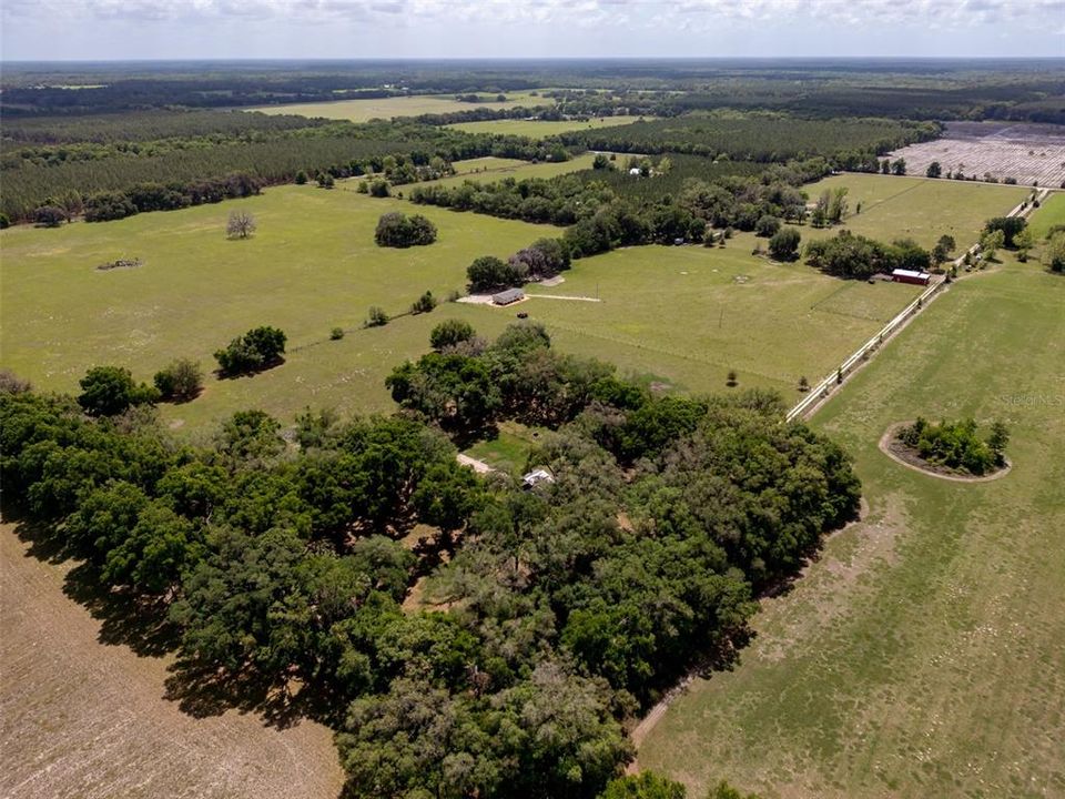 На продажу: $255,000 (10.05 acres)