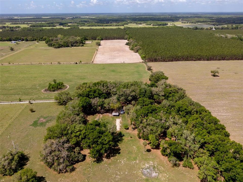 На продажу: $255,000 (10.05 acres)