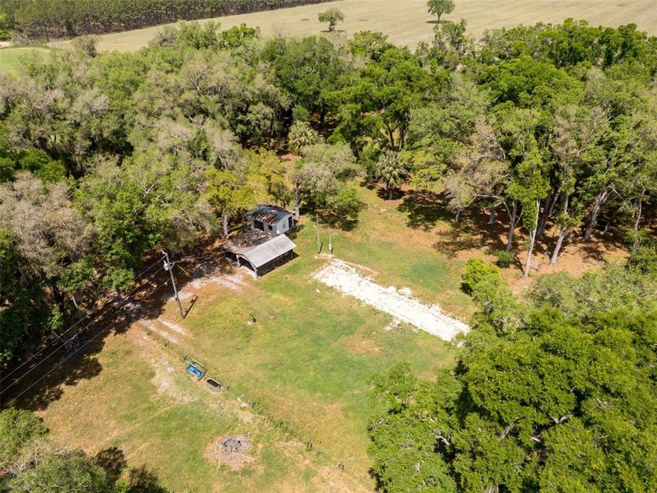 На продажу: $255,000 (10.05 acres)