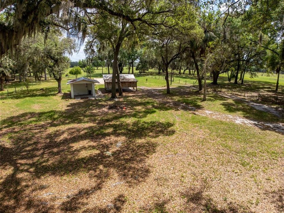 На продажу: $255,000 (10.05 acres)