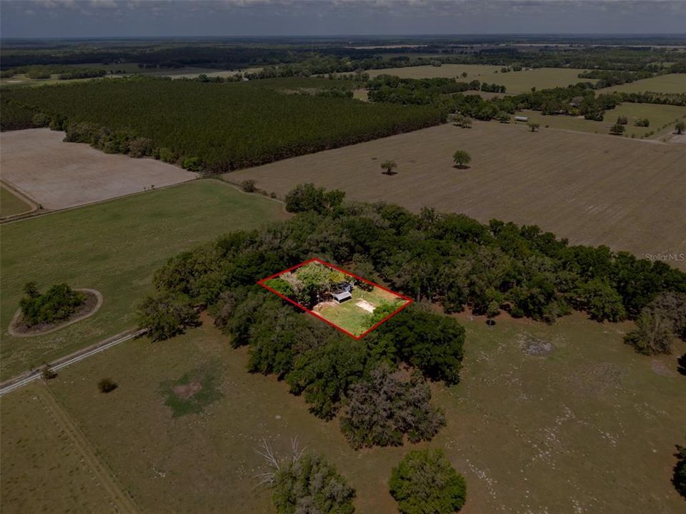 На продажу: $255,000 (10.05 acres)