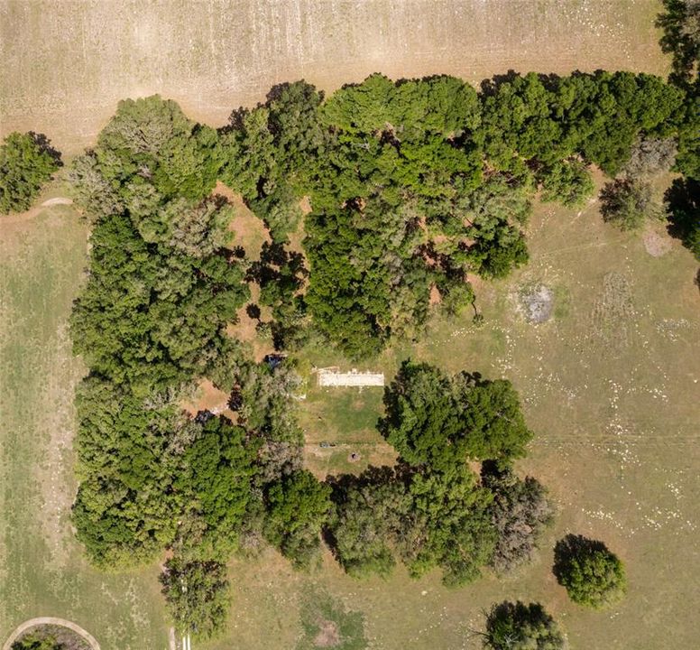На продажу: $255,000 (10.05 acres)