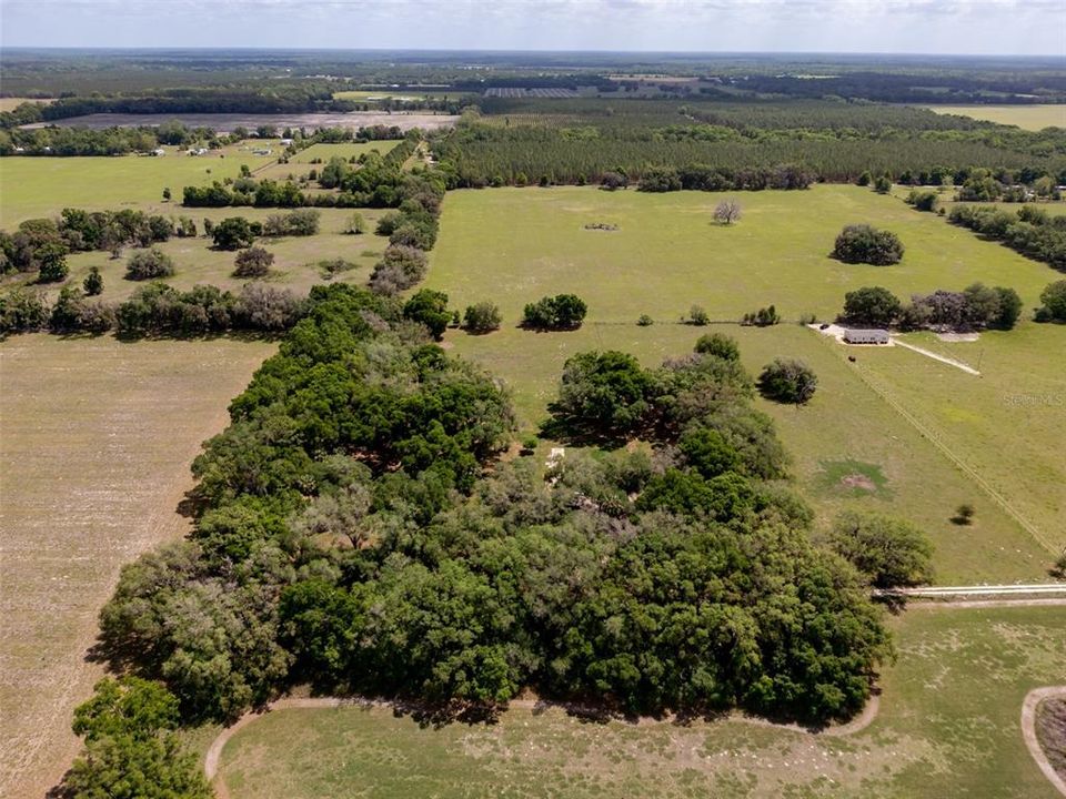 На продажу: $255,000 (10.05 acres)