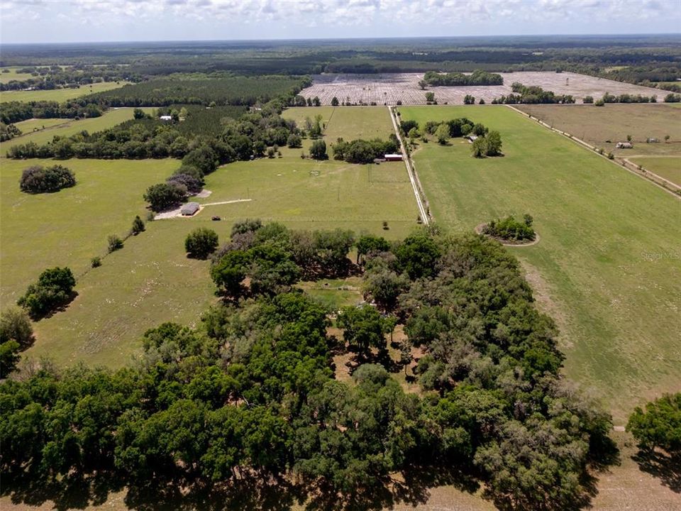На продажу: $255,000 (10.05 acres)