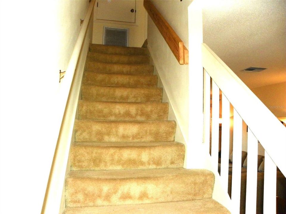 Под контрактом: $215,000 (2 спален, 2 ванн, 1080 Квадратных фут)