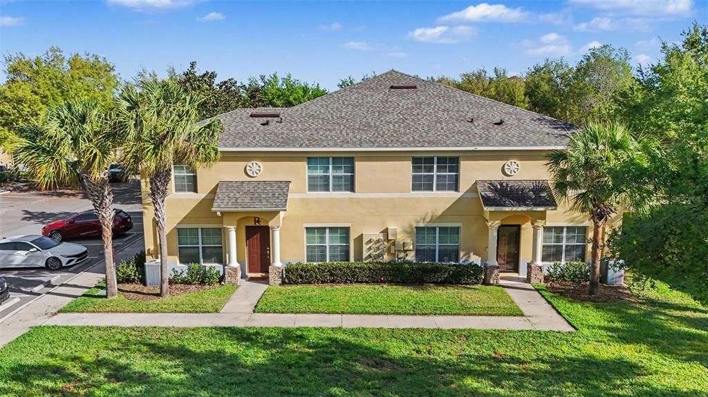 Recently Rented: $1,900 (3 beds, 2 baths, 1363 Square Feet)