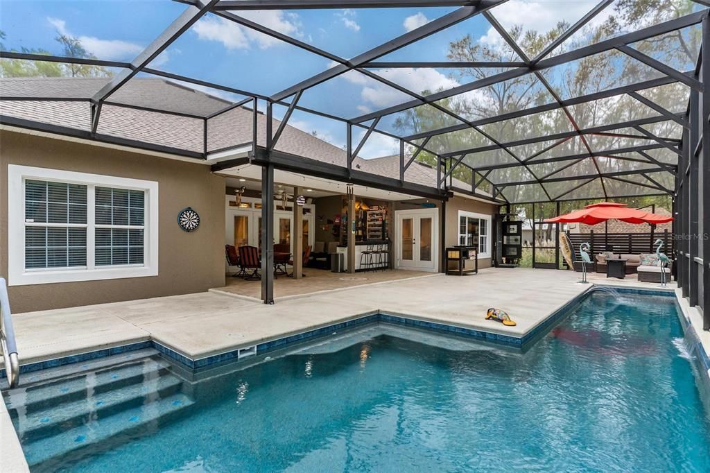 For Sale: $995,000 (3 beds, 2 baths, 3104 Square Feet)