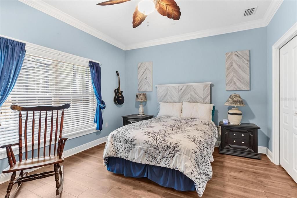 For Sale: $995,000 (3 beds, 2 baths, 3104 Square Feet)