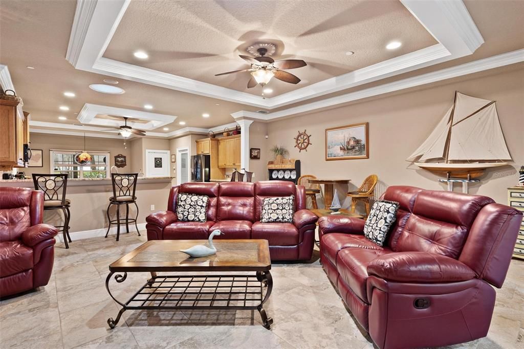 For Sale: $995,000 (3 beds, 2 baths, 3104 Square Feet)