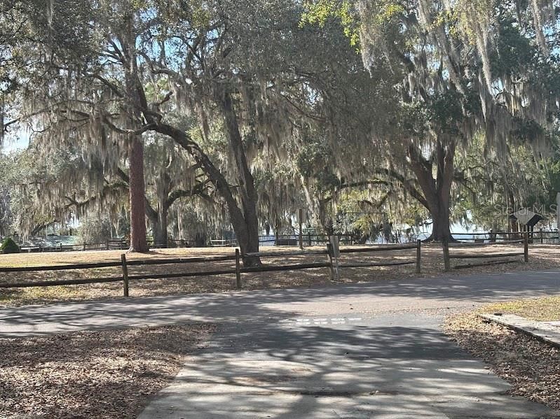 待售: $69,500 (0.09 acres)