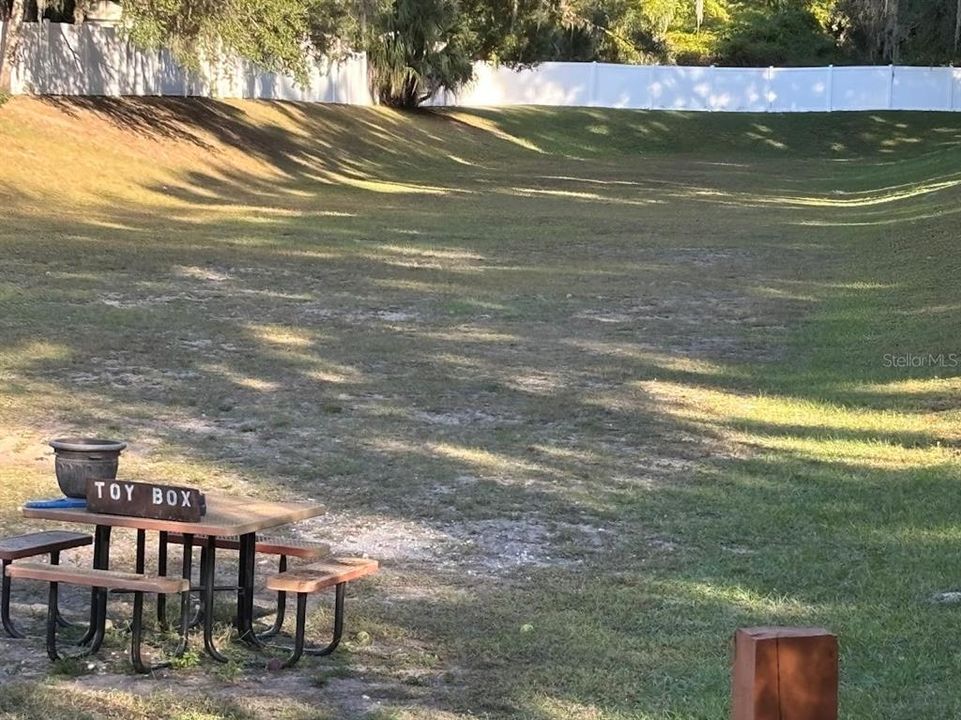 待售: $69,500 (0.09 acres)