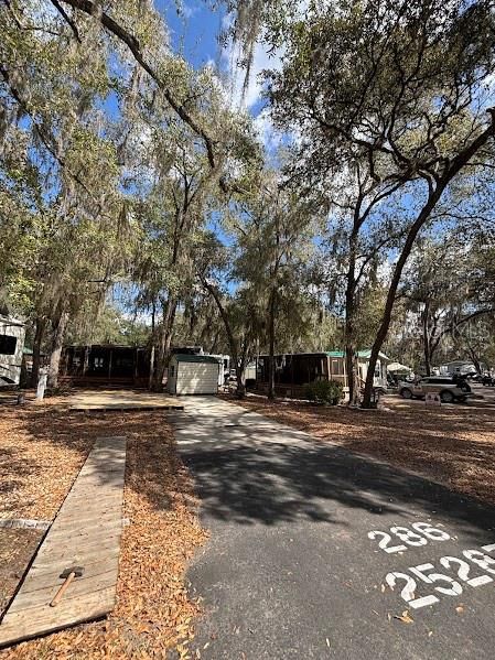 待售: $69,500 (0.09 acres)