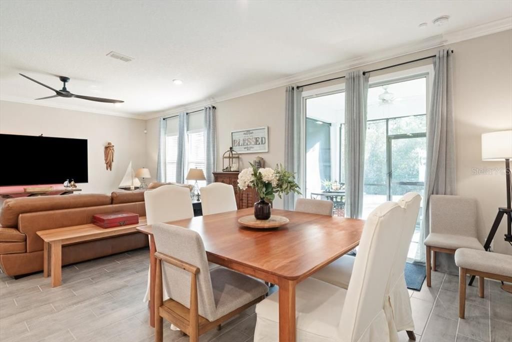 For Sale: $374,900 (2 beds, 2 baths, 1543 Square Feet)