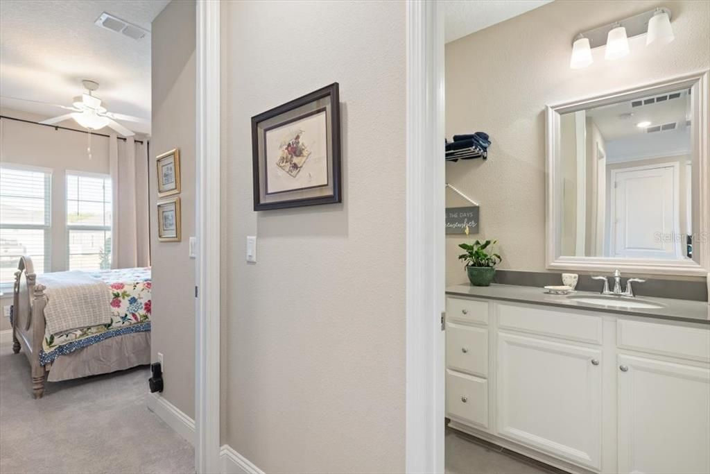 For Sale: $374,900 (2 beds, 2 baths, 1543 Square Feet)